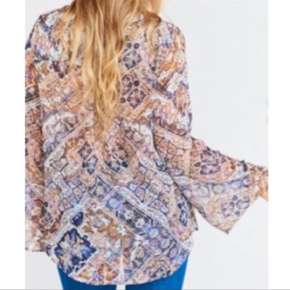 SMYM Zuko Bell Sleeve Top - Picture 7 of 11